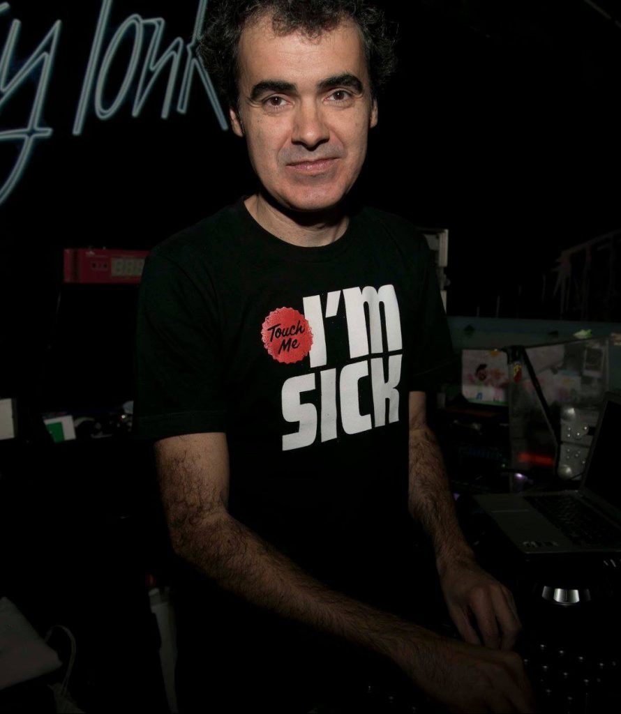 Pinchadiscos Anónimos – PP.AA